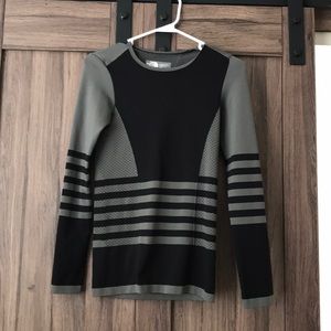 North Face tech top (New without tags)